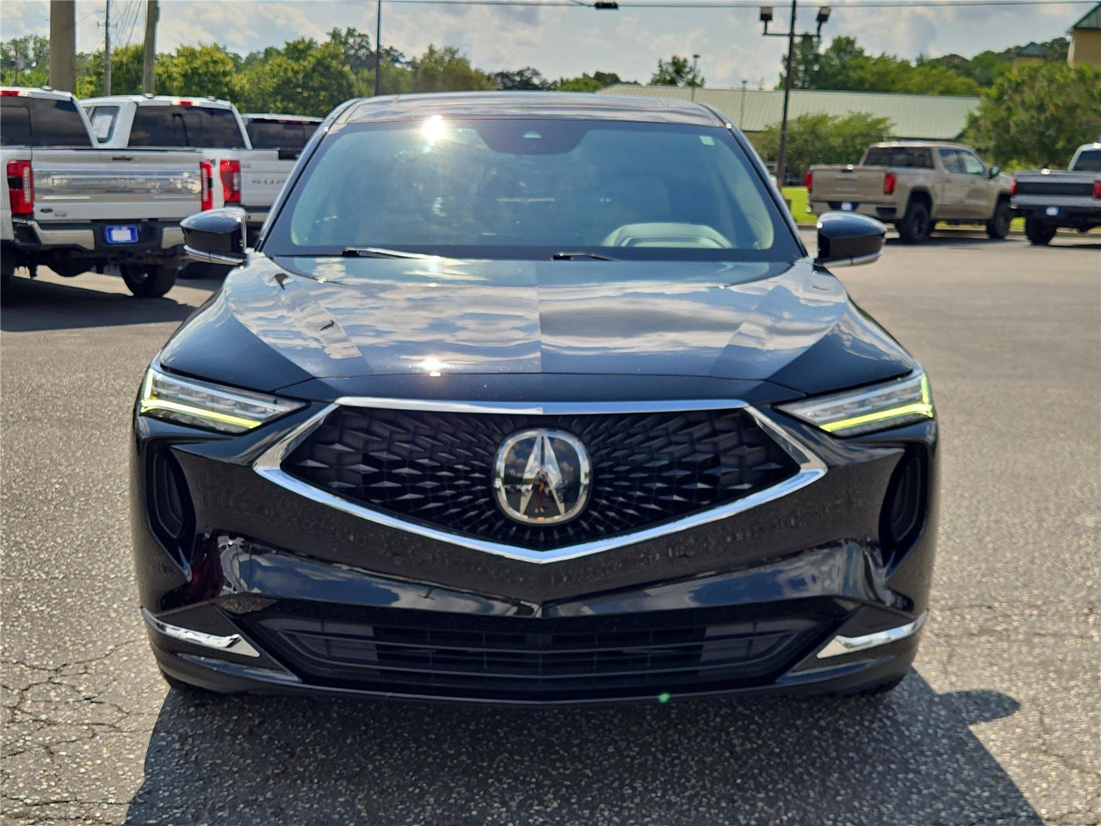Used 2023 Acura MDX w/ Technology Package FWD image 3