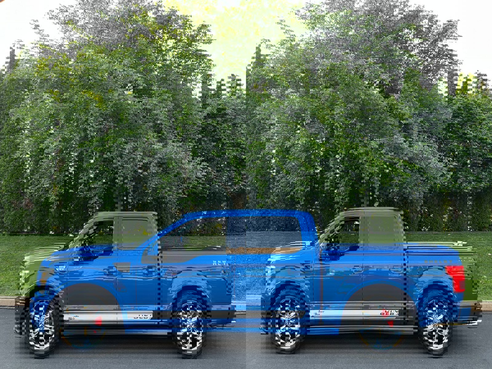 Used 2020 Ford F150 Lariat w/ Equipment Group 502A Luxury image 38