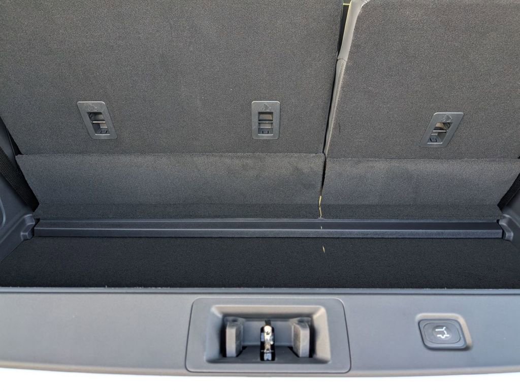 New 2026 Ford Expedition Active image 22