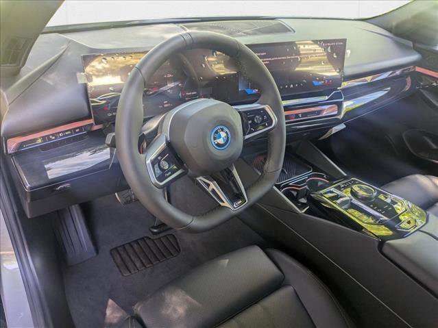 New 2026 BMW i5 eDrive40 w/ M Sport Package image 3