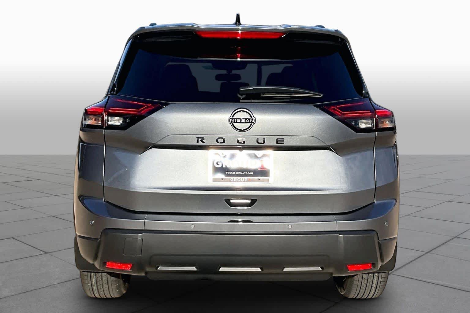 New 2027 Nissan Rogue Dark Armor FWD image 4