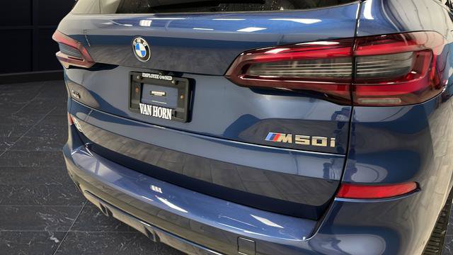 Used 2022 BMW X5 M50i w/ Executive Package AWD/4WD image 40
