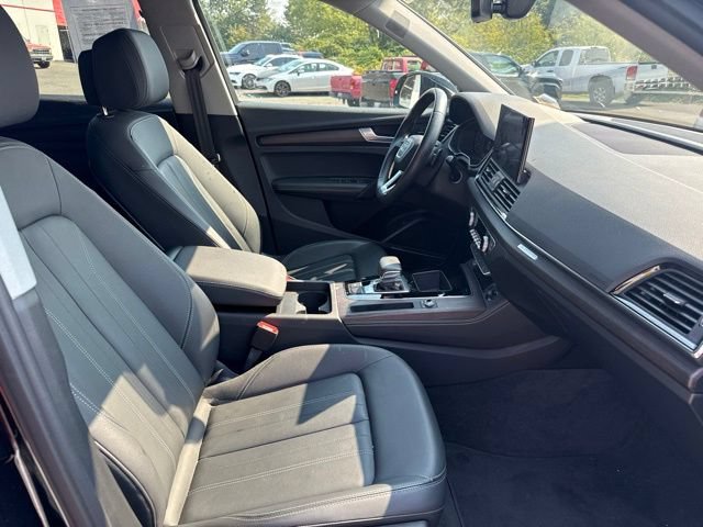 Used 2023 Audi Q5 2.0T Premium Plus w/ Premium Plus Package AWD/4WD image 9