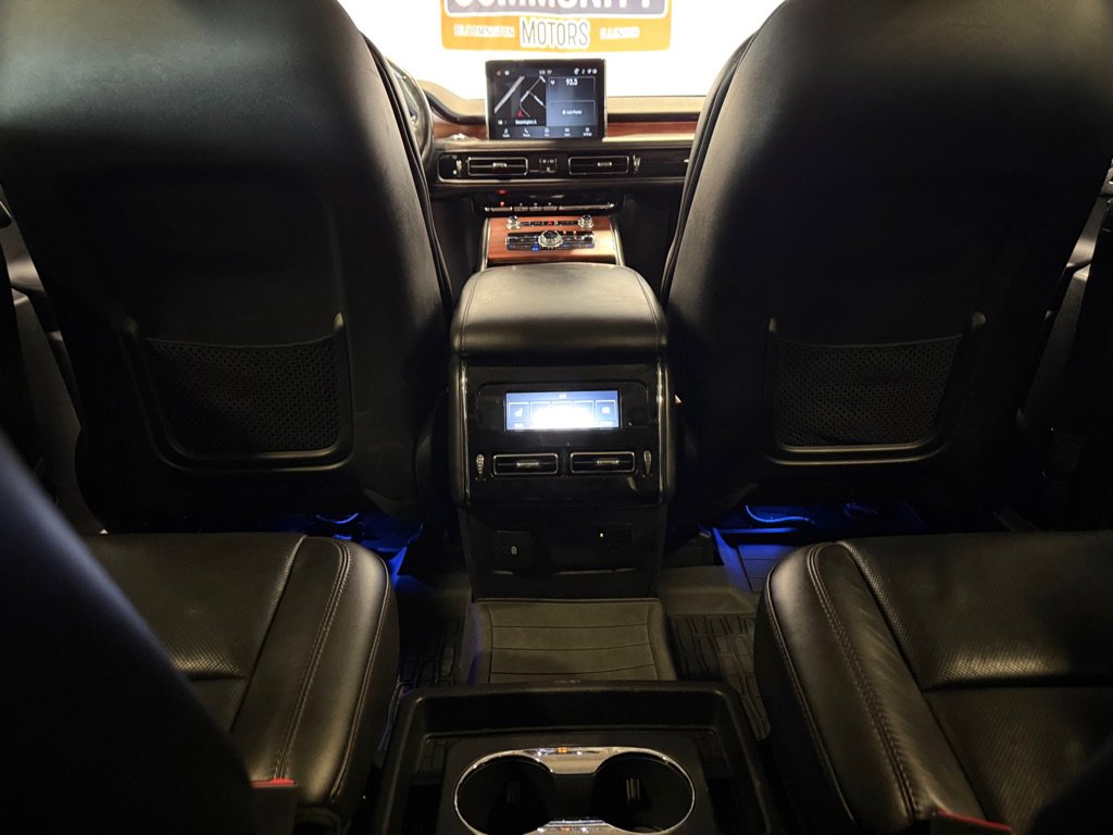 Used 2023 Lincoln Aviator Reserve w/ Elements Package Plus image 32