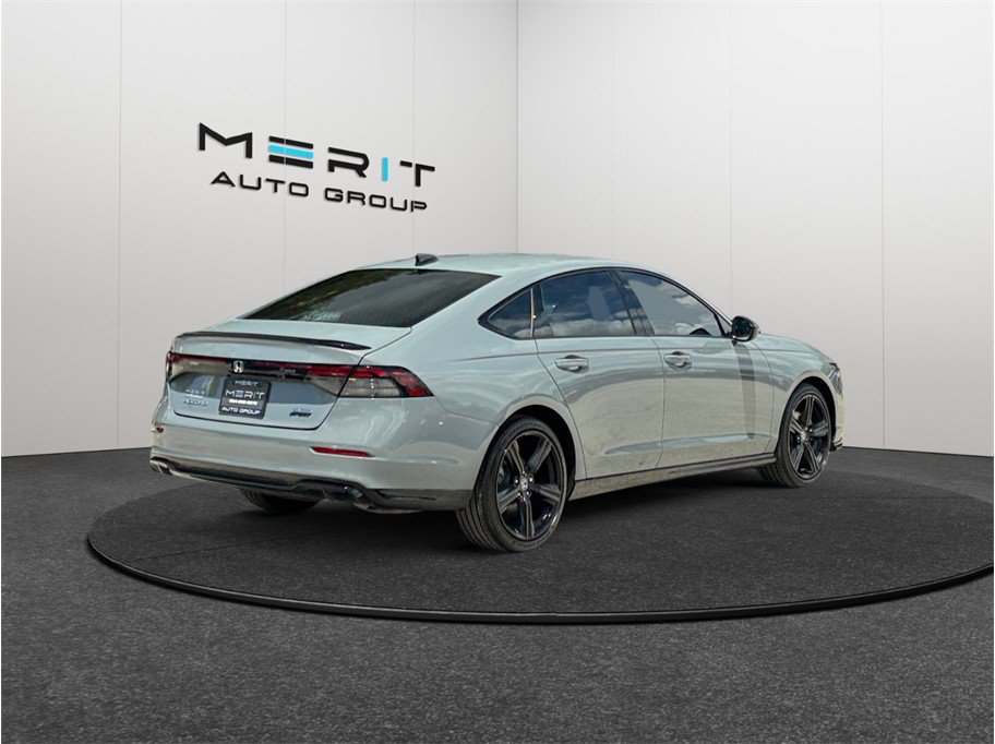 Used 2025 Honda Accord Sport image 9