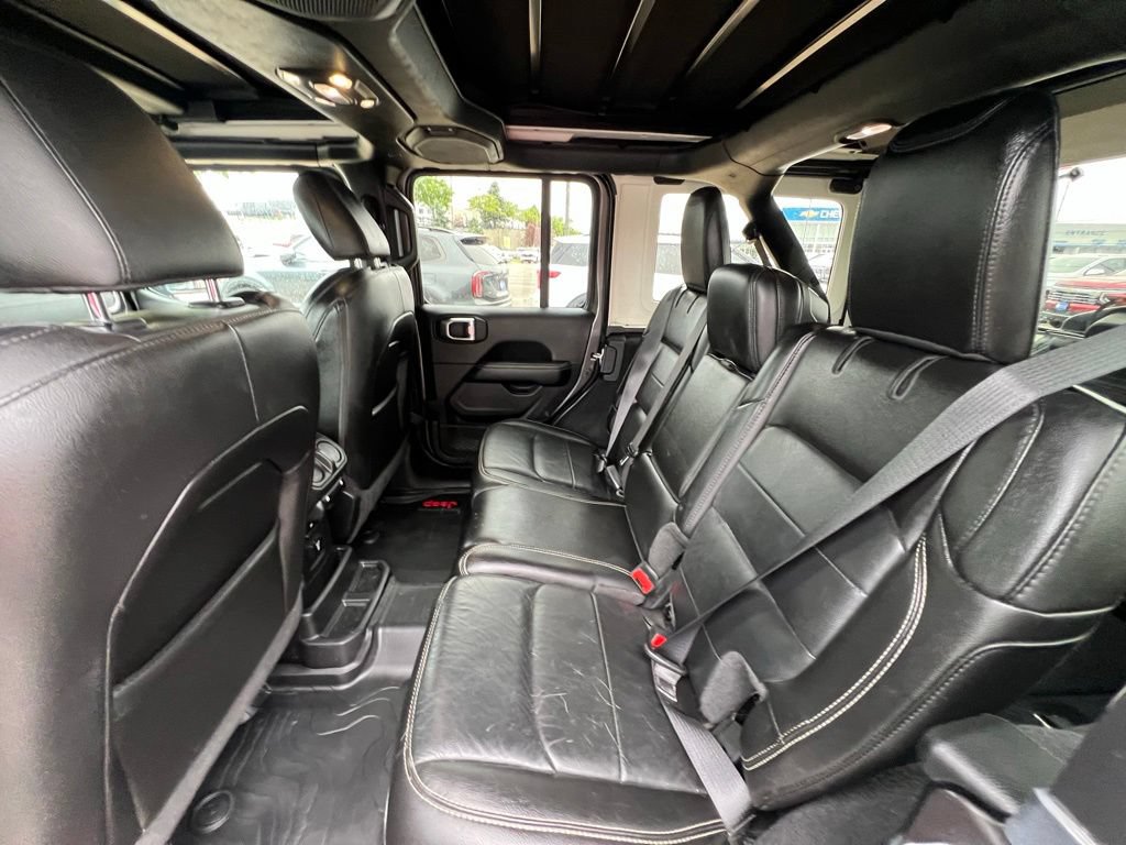 Used 2021 Jeep Wrangler Unlimited Sahara AWD/4WD image 20