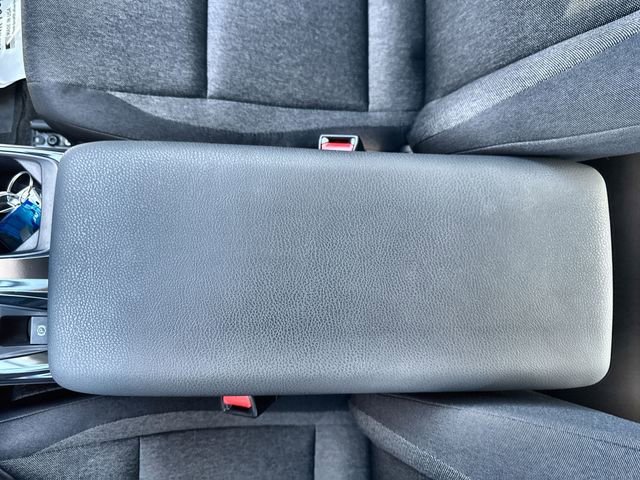 Used 2025 Toyota Camry LE image 29