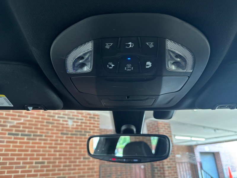 Used 2020 Chrysler Pacifica Touring w/ S Appearance Package FWD image 23