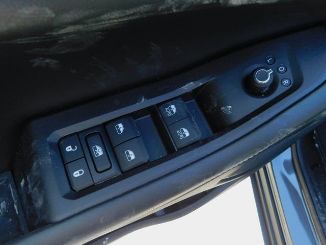 New 2026 Jeep Grand Cherokee Laredo w/ Trailer Tow Package image 15