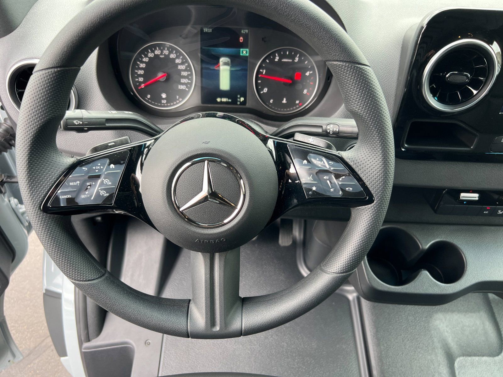 New 2025 Mercedes-Benz Sprinter 2500 image 11