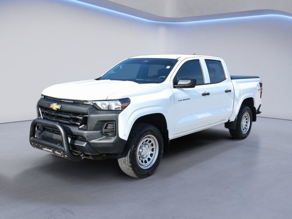 Used 2024 Chevrolet Colorado W/T AWD/4WD image 1