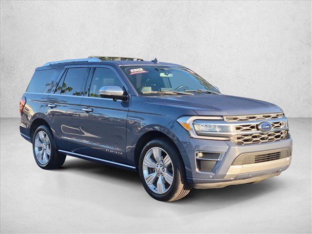 Used 2023 Ford Expedition Platinum RWD image 3