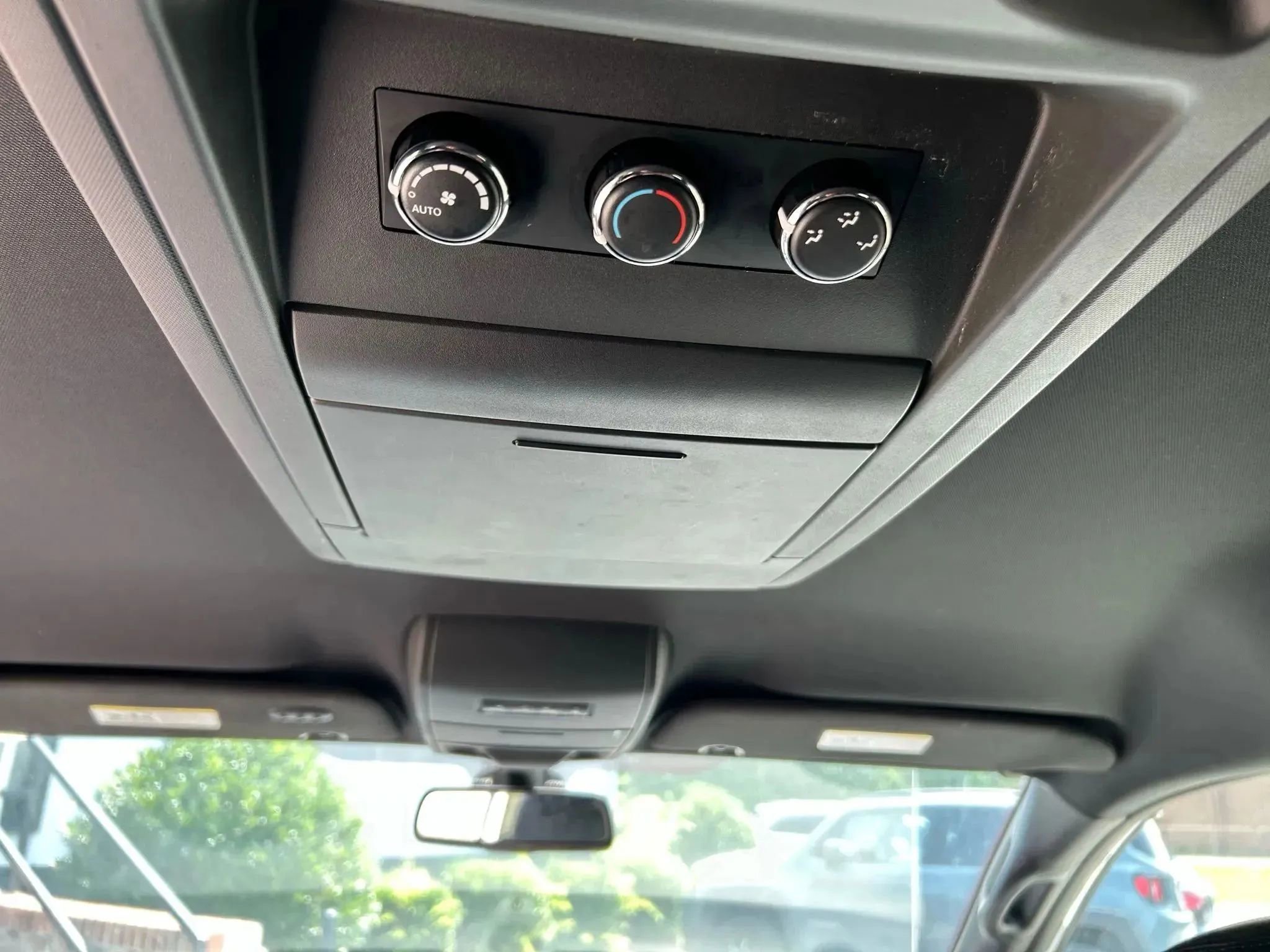 Used 2020 Dodge Grand Caravan GT image 28