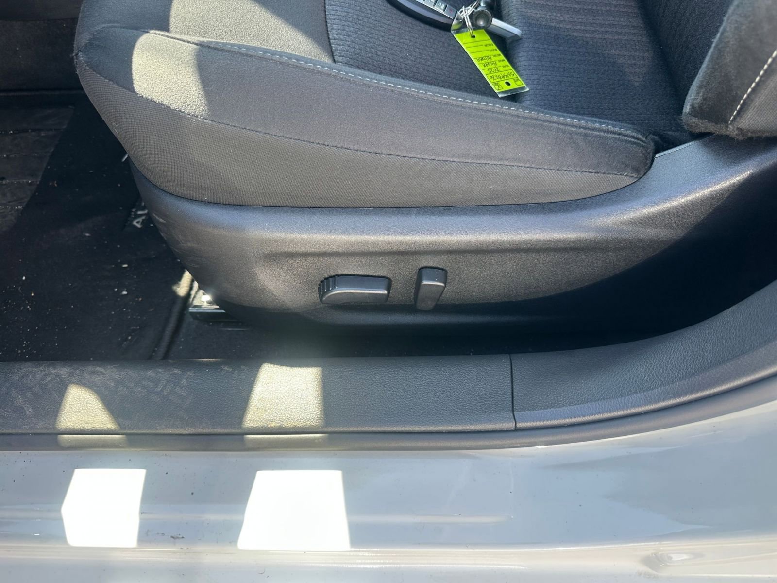Used 2025 Nissan Altima 2.5 SV FWD image 22