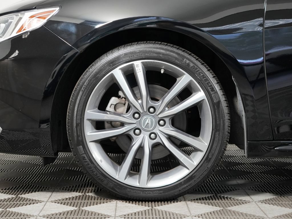 Used 2019 Acura TLX w/ Advance Package FWD image 9