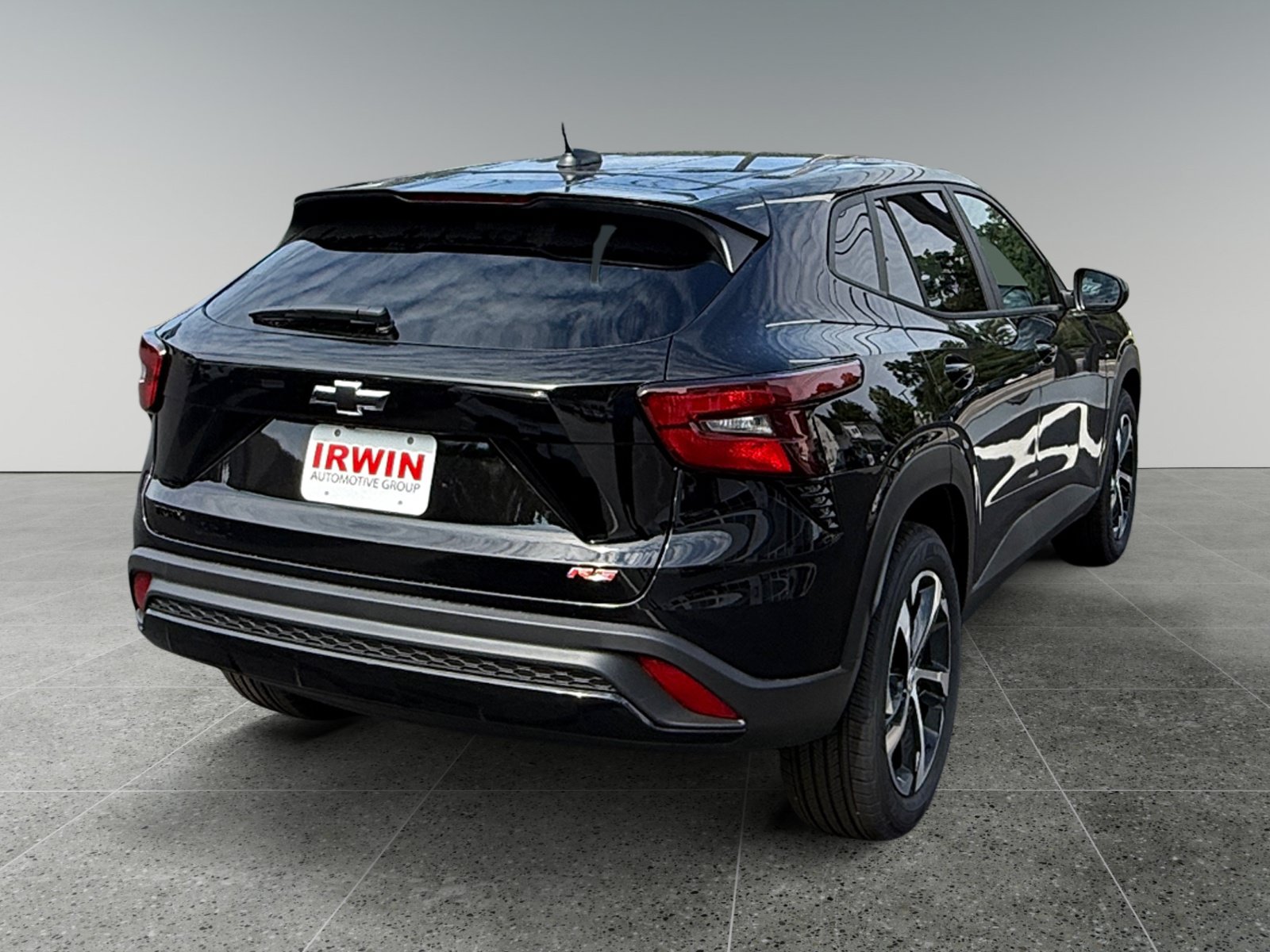 New 2026 Chevrolet Trax RS w/ Sunroof Package FWD image 5