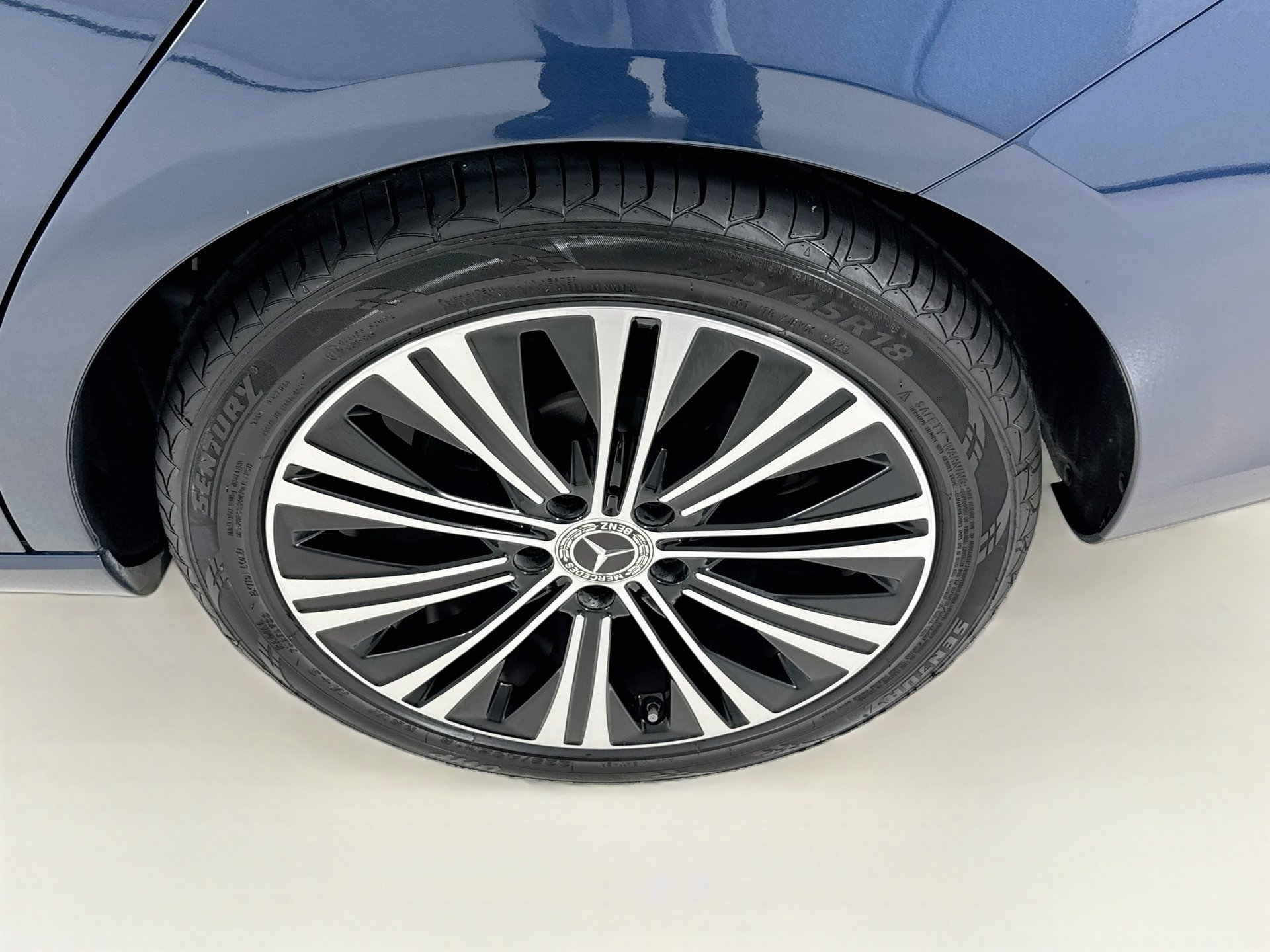 Used 2023 Mercedes-Benz CLA 250 image 32