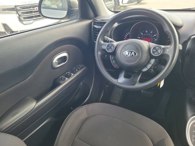 Used 2019 Kia Soul FWD image 12