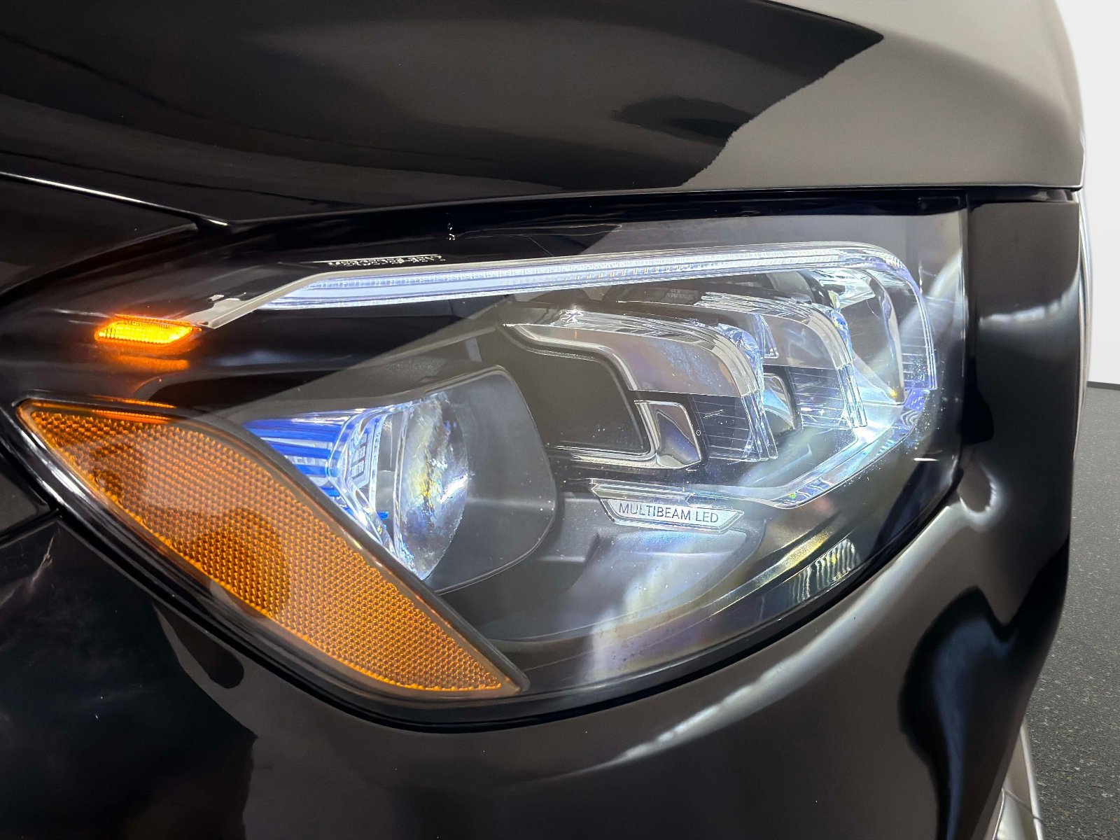 Used 2024 Mercedes-Benz GLS 63 AMG 4MATIC image 9