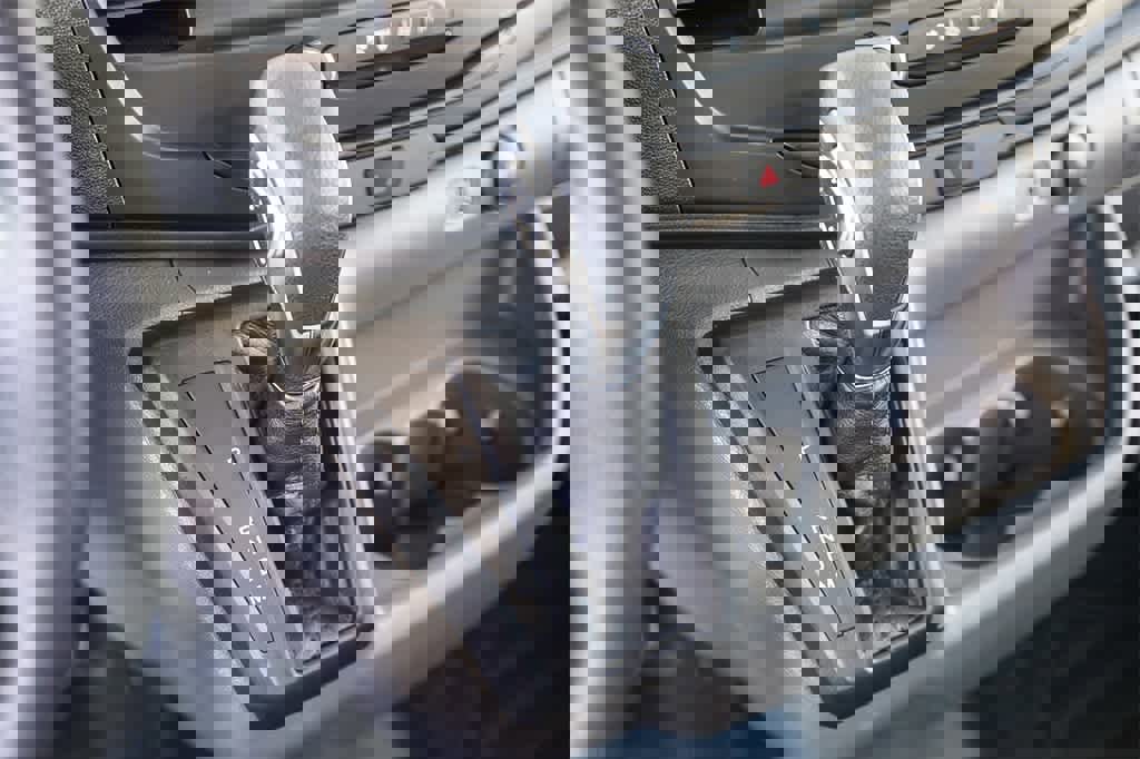 New 2026 Ford Transit 250 148 Medium Roof image 18