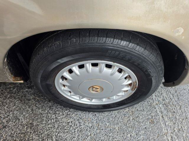 Used 1999 Buick Century Limited FWD image 34