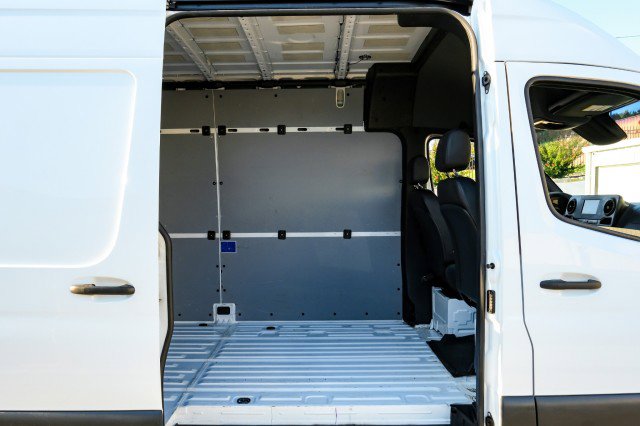Used 2020 Mercedes-Benz Sprinter 2500 image 31