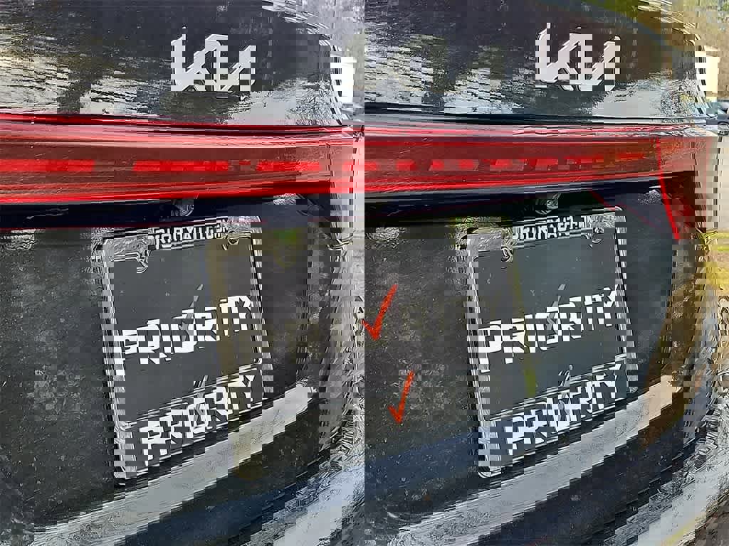 Used 2024 Kia Forte LXS image 24