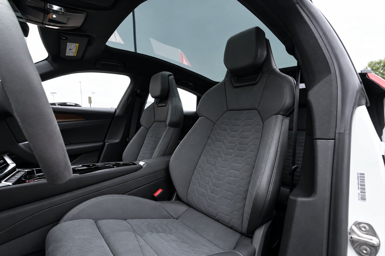 Used 2022 Audi e-tron GT Premium Plus AWD/4WD image 23