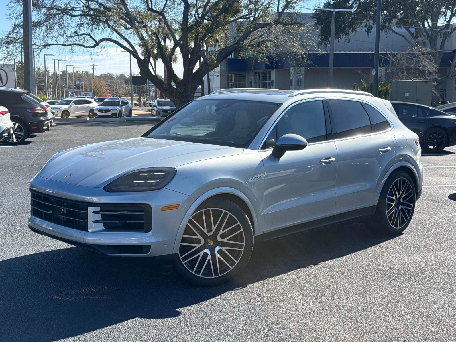 Certified 2026 Porsche Cayenne E-Hybrid image 1