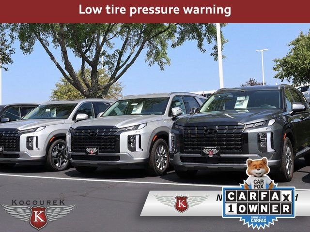 Used 2023 GMC Acadia SLE w/ Driver Convenience Package image 36