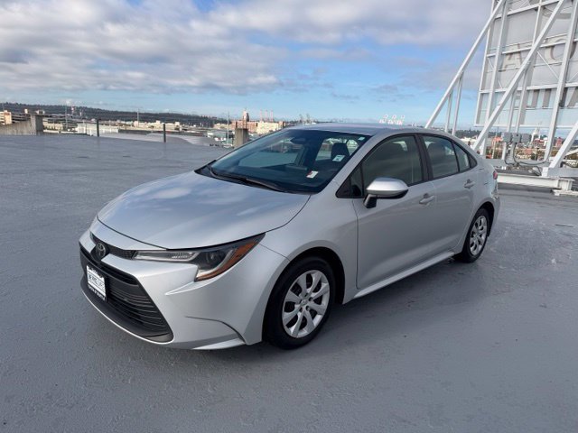 Used 2024 Toyota Corolla LE FWD image 7