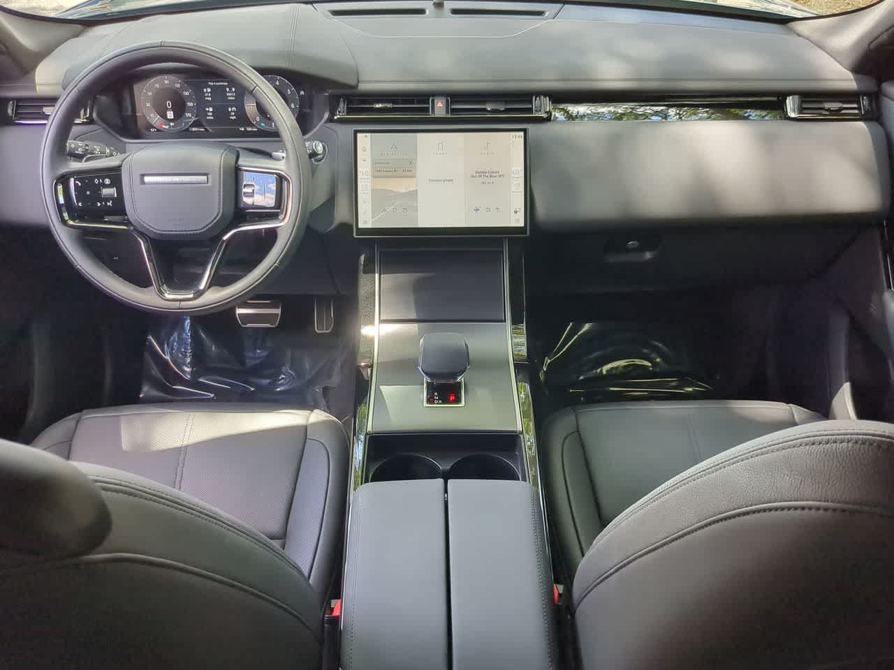 Used 2026 Land Rover Range Rover Velar Dynamic SE AWD/4WD image 16