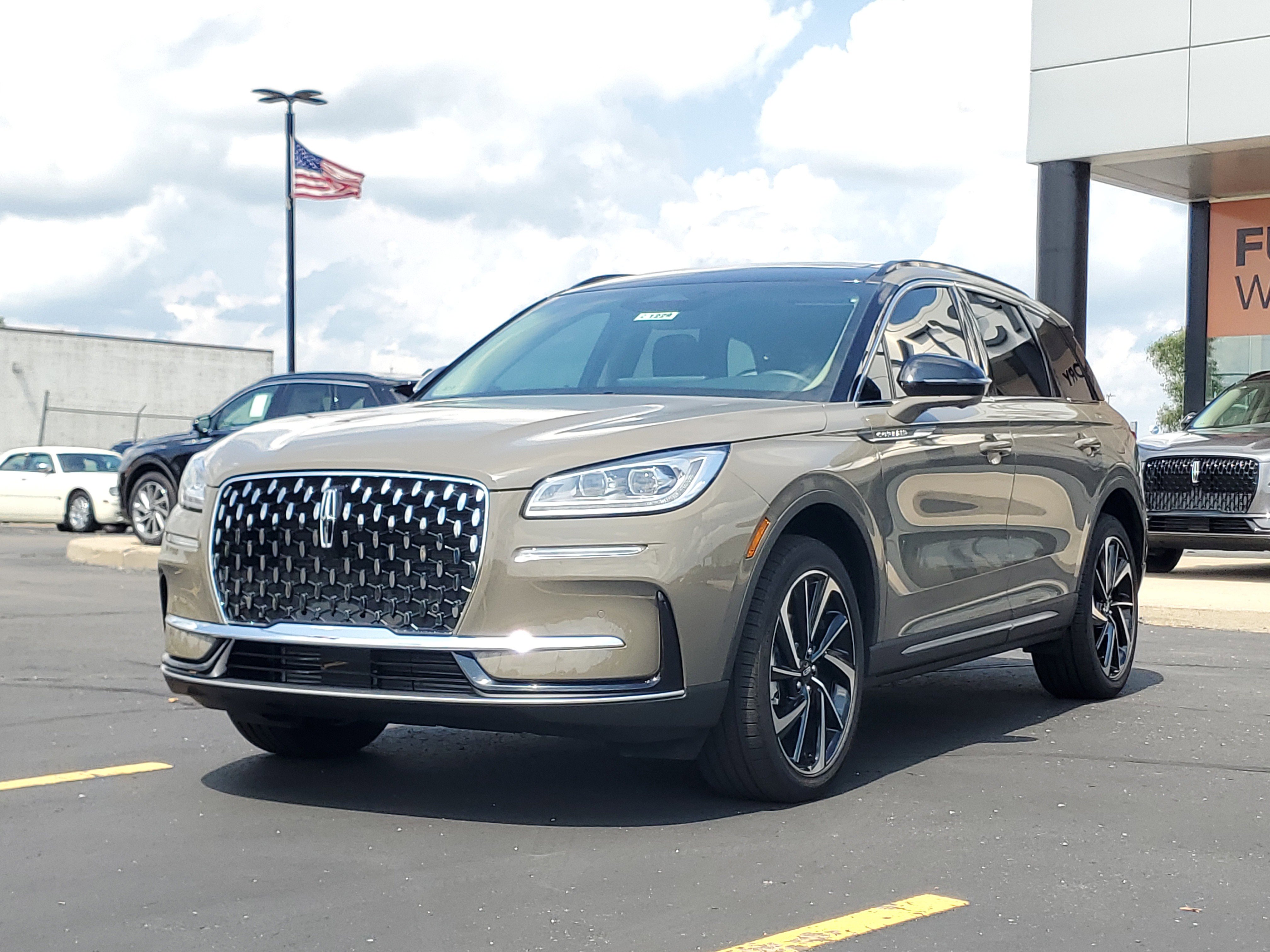 New 2025 Lincoln Corsair Reserve video 2