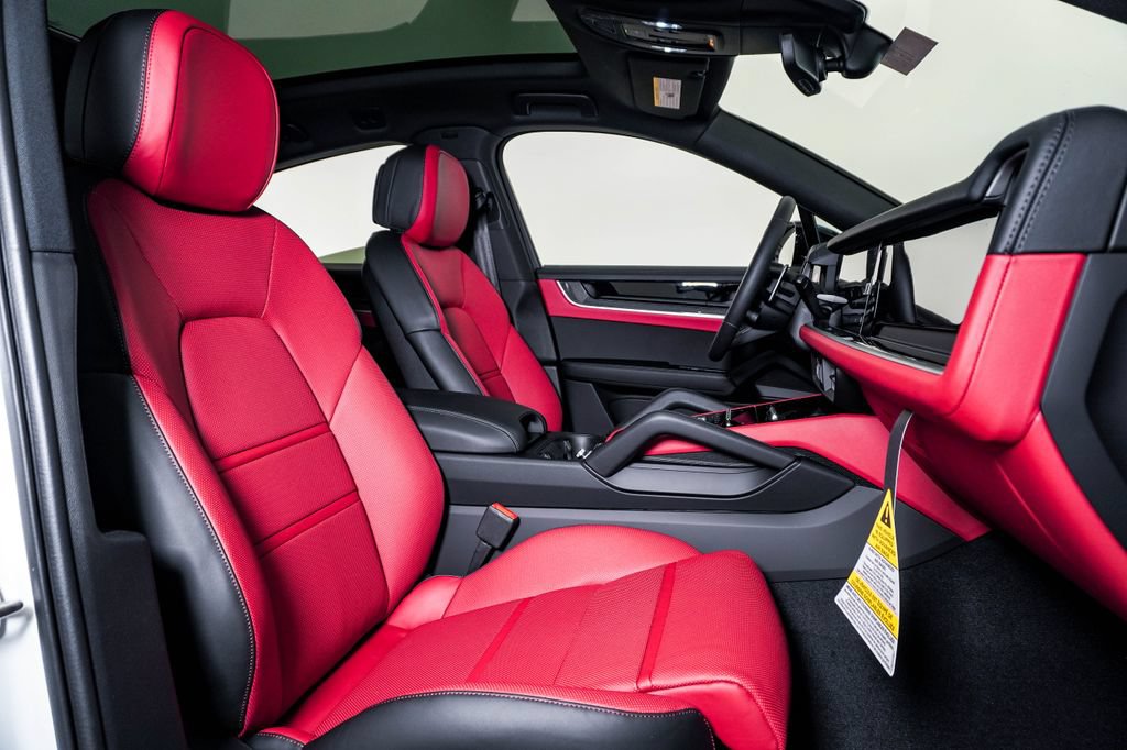 New 2026 Porsche Cayenne Coupe AWD/4WD image 15