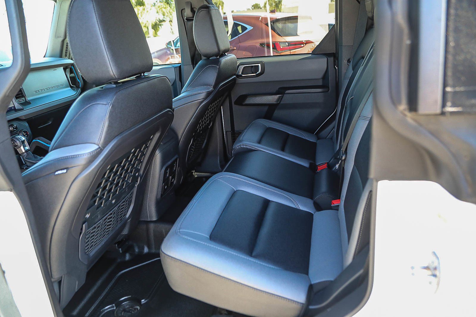Used 2024 Ford Bronco Black Diamond AWD/4WD image 18