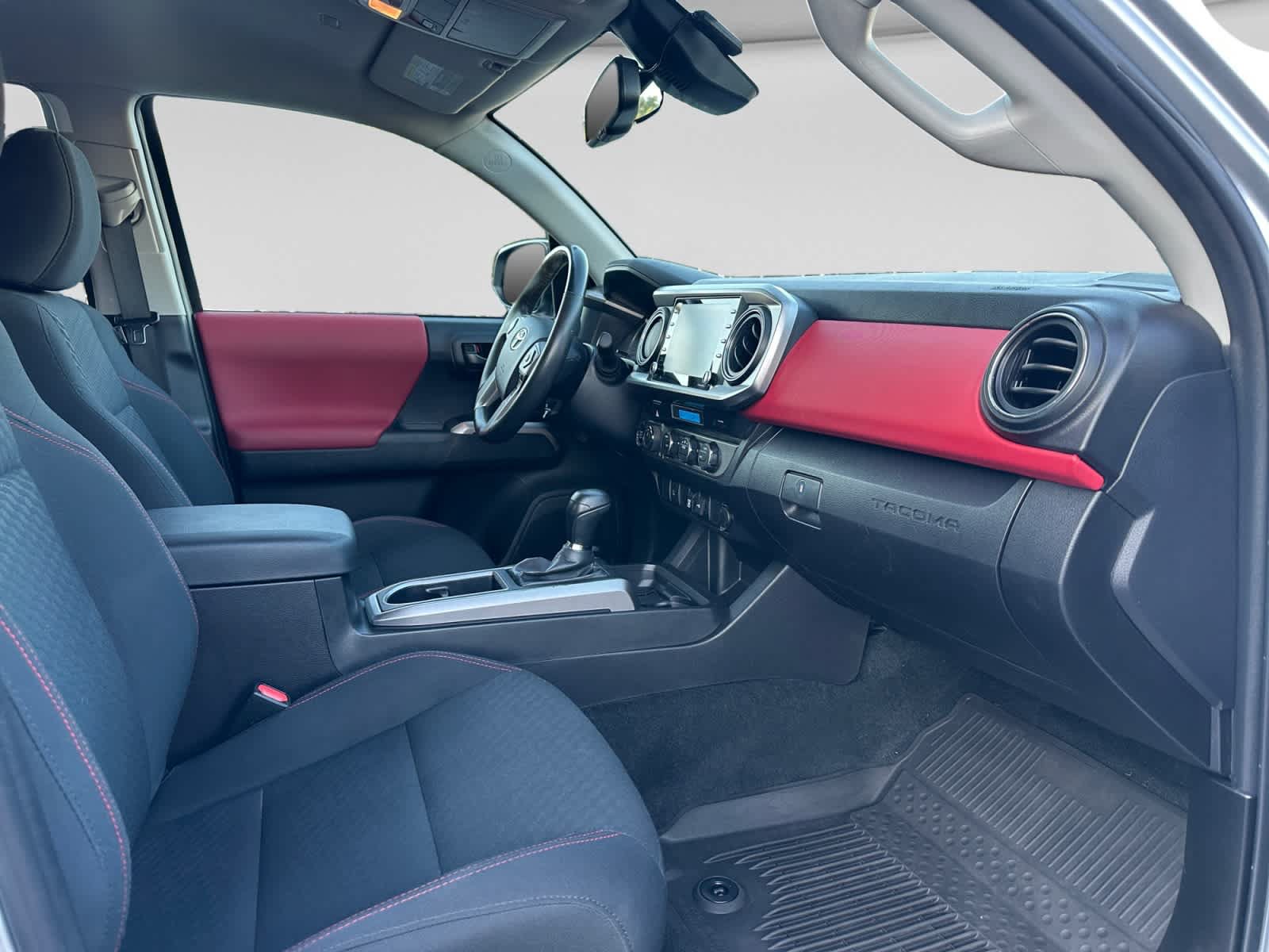 Used 2023 Toyota Tacoma SR5 AWD/4WD image 16