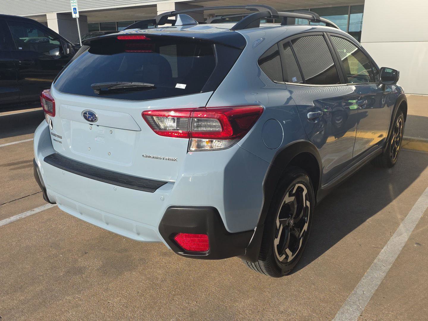 Used 2022 Subaru Crosstrek 2.5i Limited w/ Moonroof Package 2 image 8