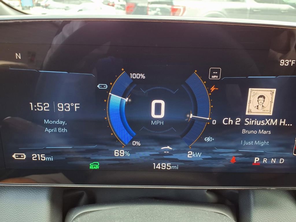 Used 2025 Chevrolet Equinox EV LT w/ Comfort Package AWD/4WD image 34
