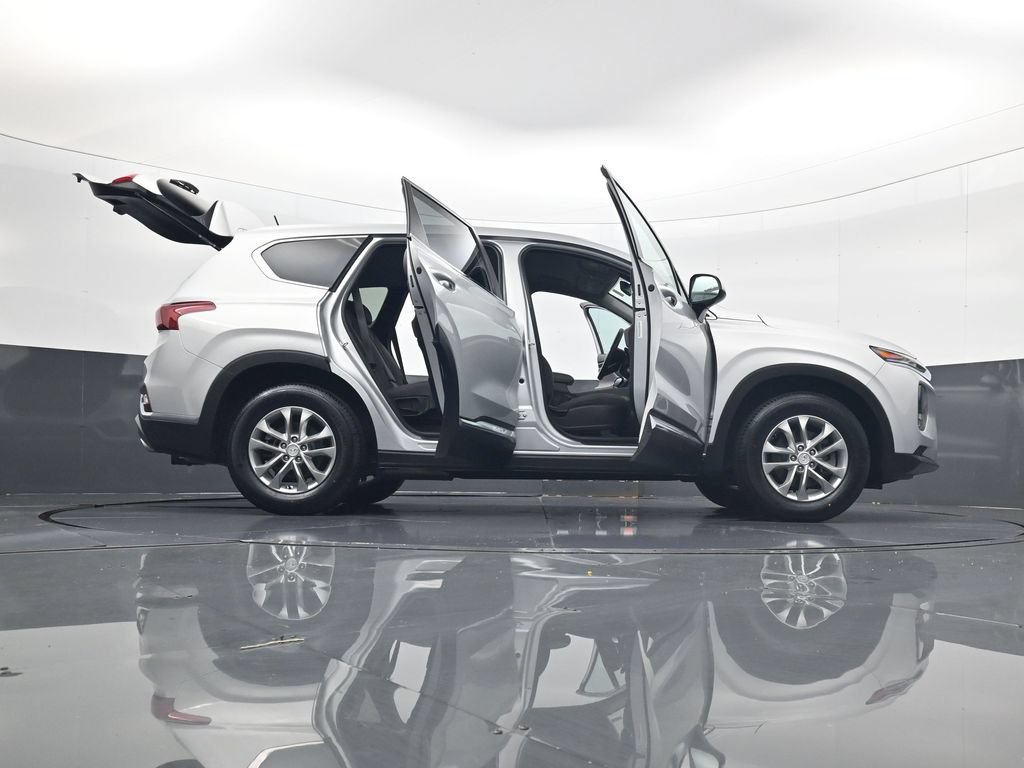 Used 2020 Hyundai Santa Fe SE FWD image 34