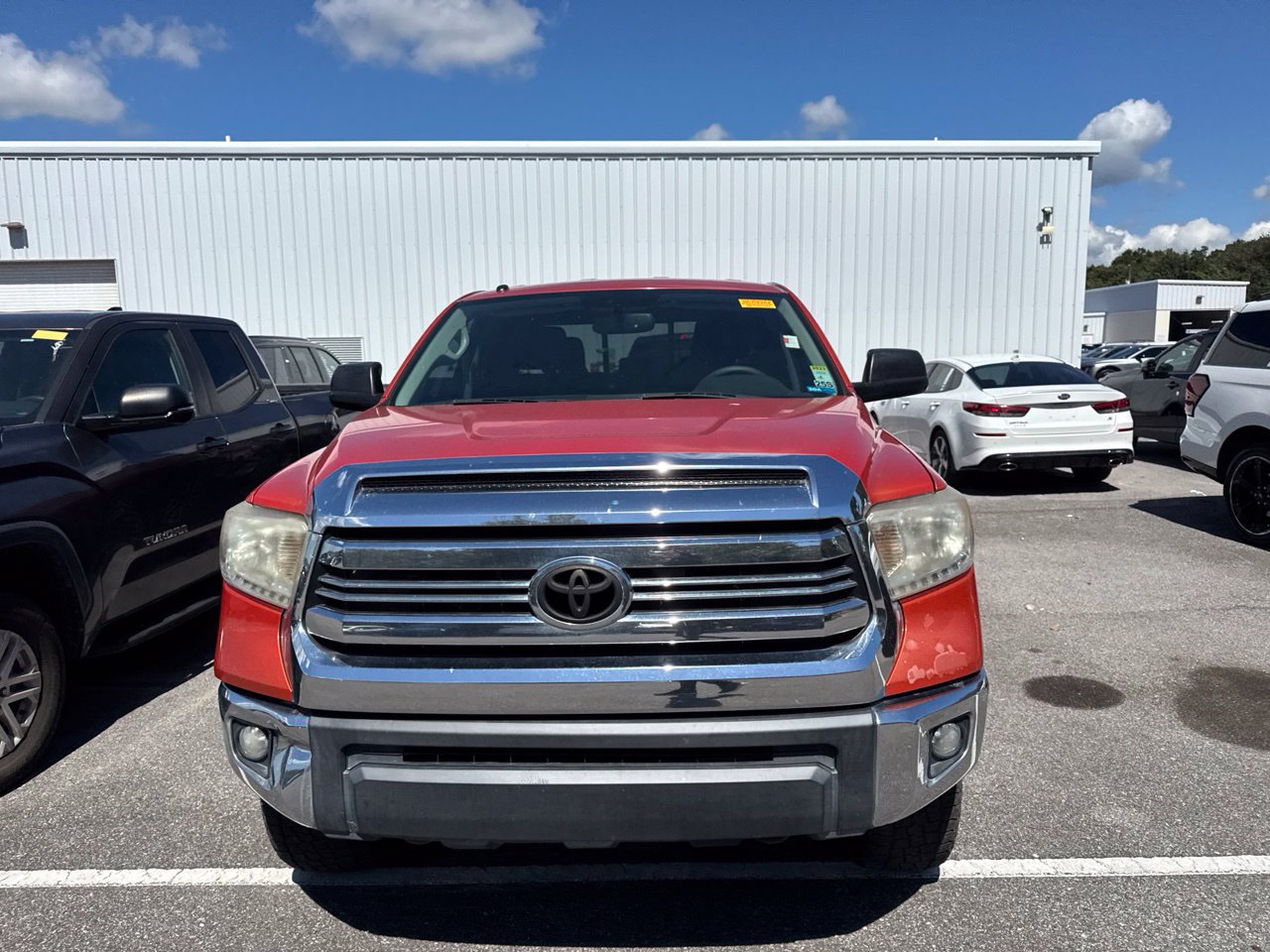 Used 2017 Toyota Tundra SR5 AWD/4WD image 2