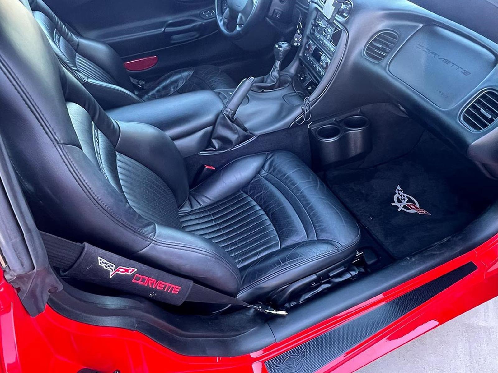 Used 2003 Chevrolet Corvette Coupe w/ Preferred Equipment Group image 6