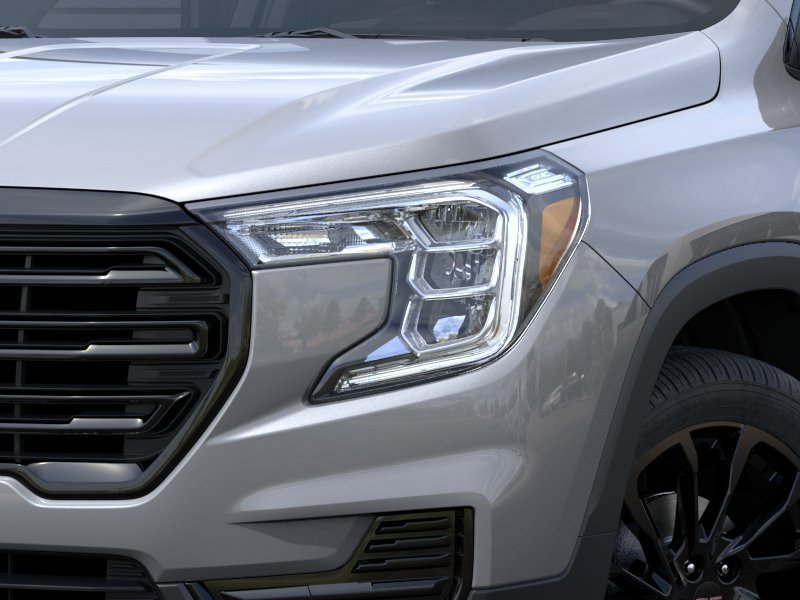New 2024 GMC Terrain SLE w/ Driver Convenience Package FWD image 10
