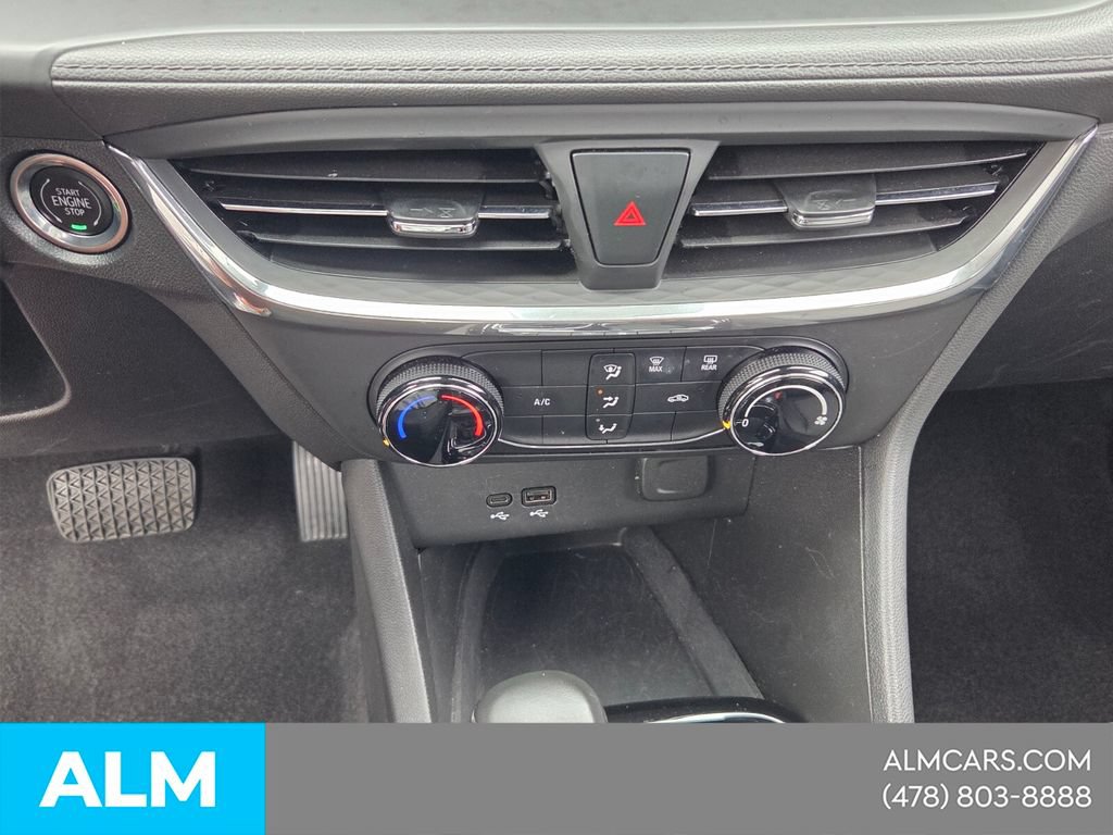 Used 2025 Buick Encore GX Preferred FWD image 23