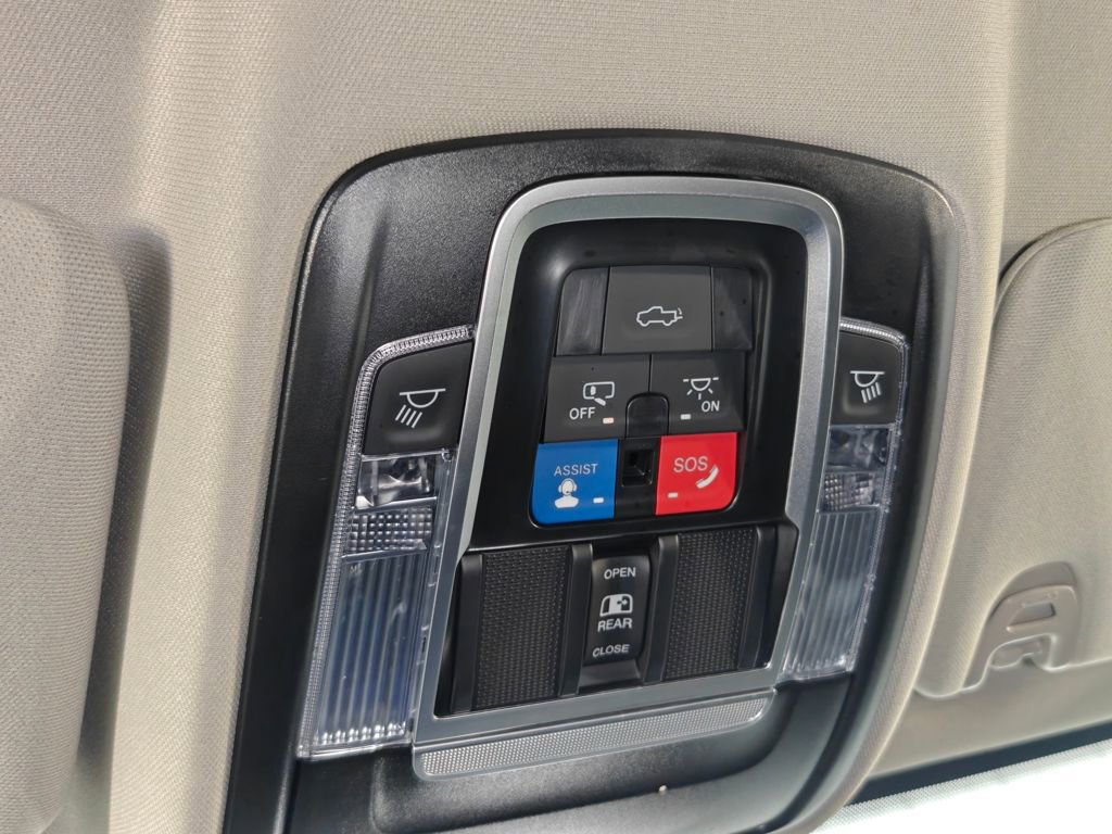 Used 2024 RAM 2500 Laramie image 13