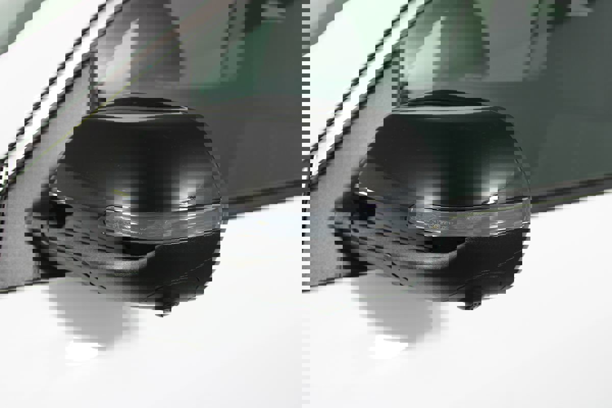 Used 2025 GMC Acadia Elevation image 53