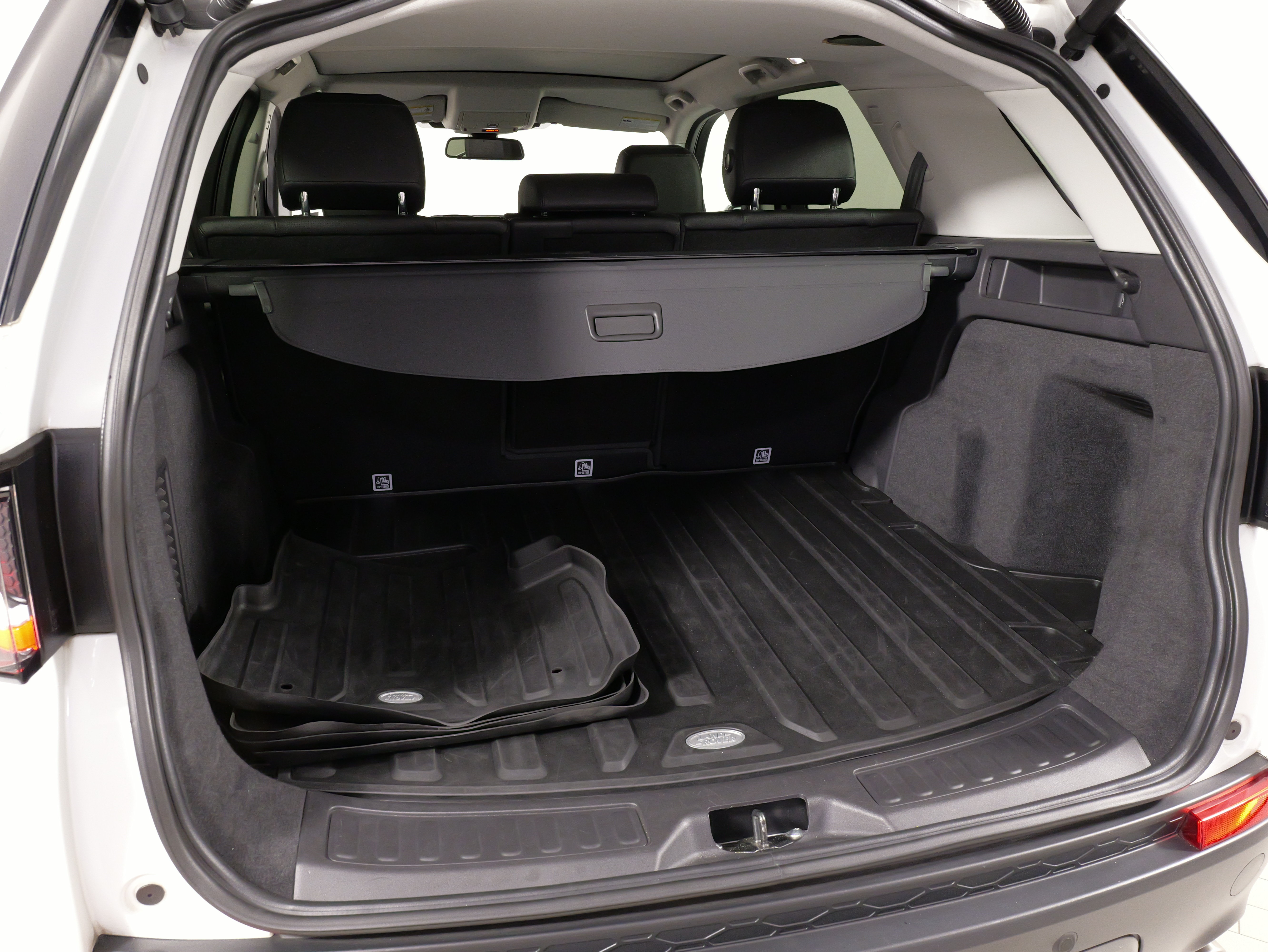 Used 2018 Land Rover Discovery Sport HSE AWD/4WD image 55