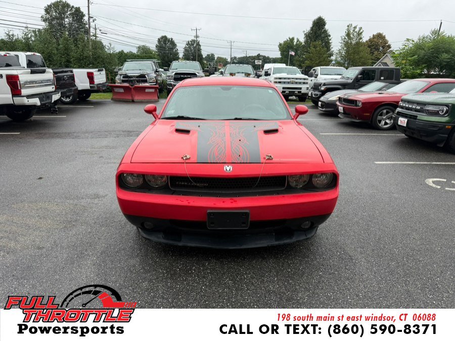 Used 2010 Dodge Challenger SE RWD image 4