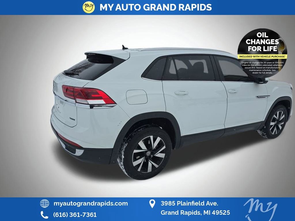 Used 2023 Volkswagen Atlas Cross Sport SE image 7