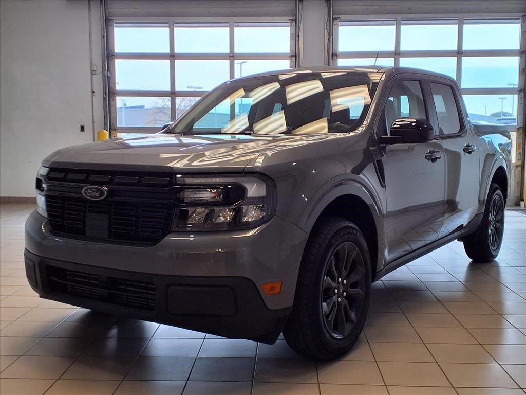 Used 2024 Ford Maverick Lariat w/ Black Appearance Package image 2