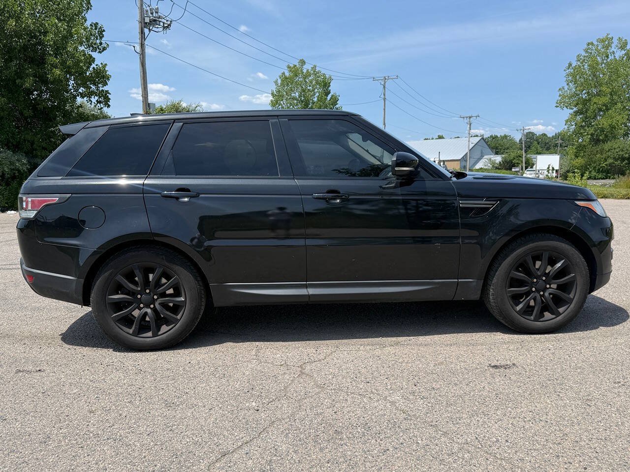 Used 2017 Land Rover Range Rover Sport SE AWD/4WD image 6